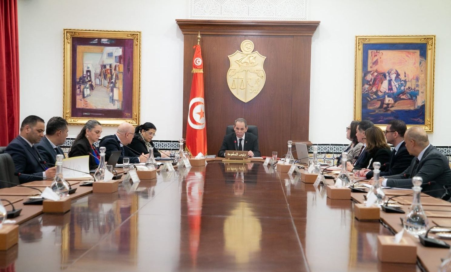 إلغاء العمل بالقرار الوزاري المتعلق برخص وكلاء بيع السيارات