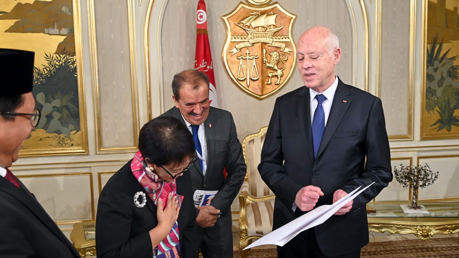 سعيّد يتلقى دعوة لزيارة اندونيسيا سعيّد يتلقى دعوة لزيارة اندونيسيا