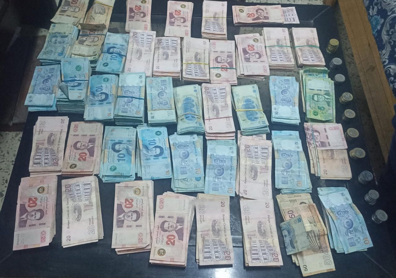 سوسة.. قطعوا الكهرباء واستولوا على اموال شركة والامن على الخط