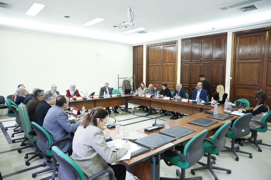 لجنة الصحة تناقش مشروع قانون مكافحة التبغ الجديد