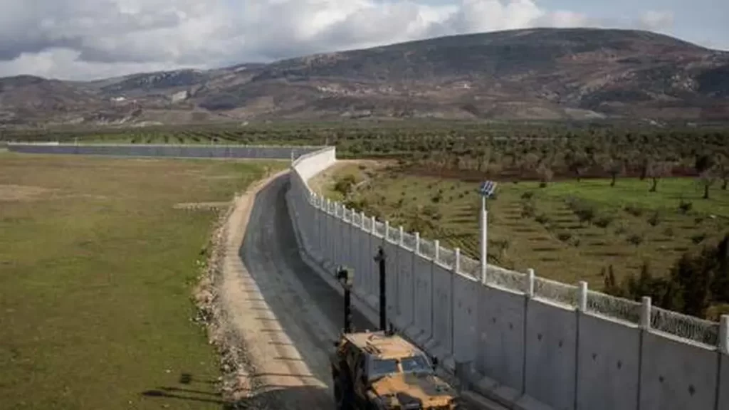 "إنها مؤامرة".. إيران تتهم تركيا بسرقة سحبها !