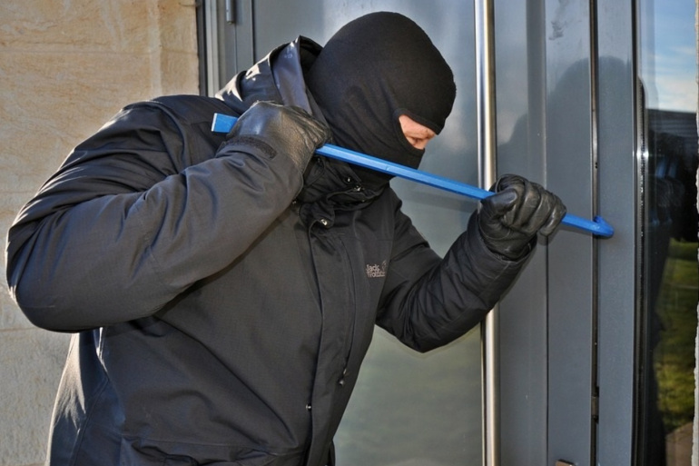 احباط محاولة سرقة فرع بنكي بالمنسير.. بن جحا يكشف التفاصيل لـ”تونس الان” احباط محاولة سرقة فرع بنكي بالمنسير.. بن جحا يكشف التفاصيل لـ”تونس الان”