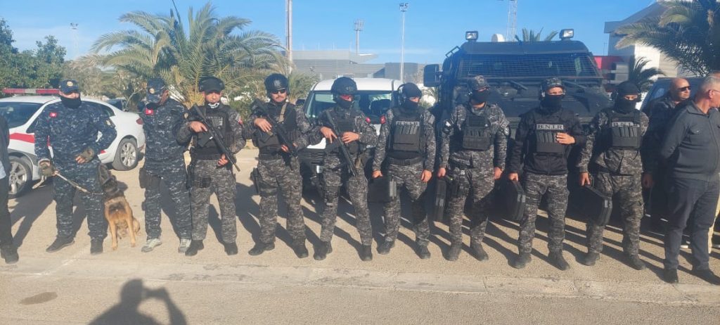 الداخلية.. اكثر من 400 موقوف وحجز بنادق واسلحة بيضاء بسوسة