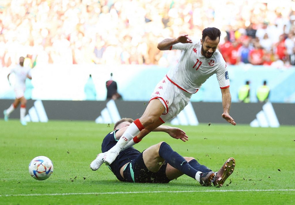الكان.. المنتخب يفقد خدمات الخنيسي.. فهل سيكون هنالك بديل!