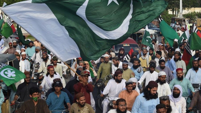 تصفية 6 حلاقين في باكستان.. ما القصة؟