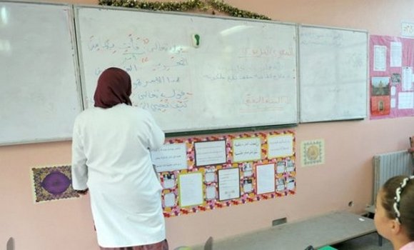 سلطنة عمان/ انتداب 113 مدرسا جامعيا تونسيا