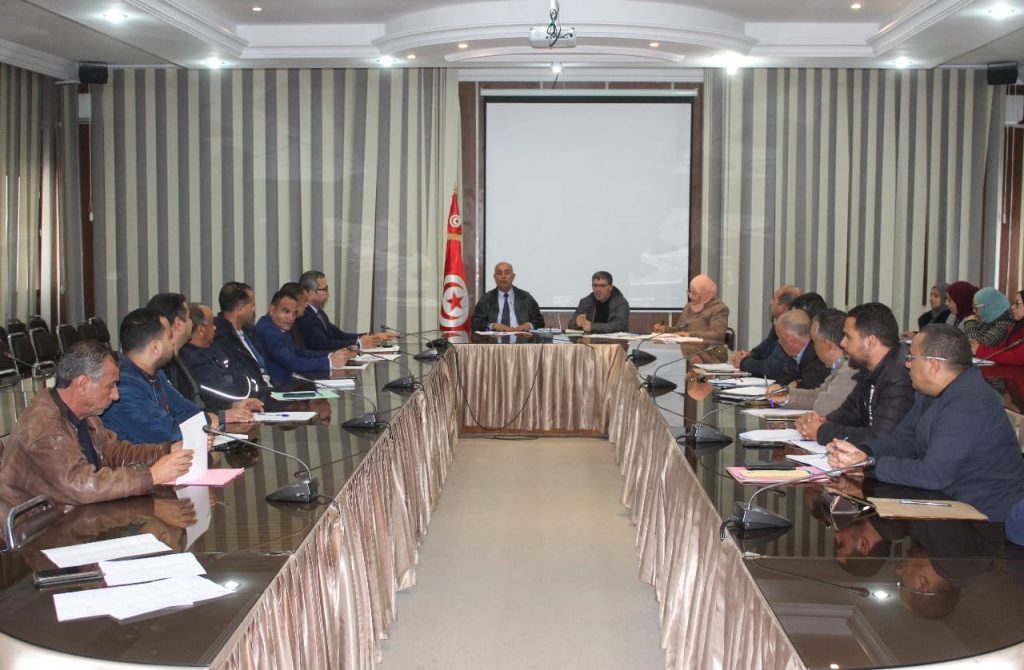 سليانة لجنة الكلاب السائبة