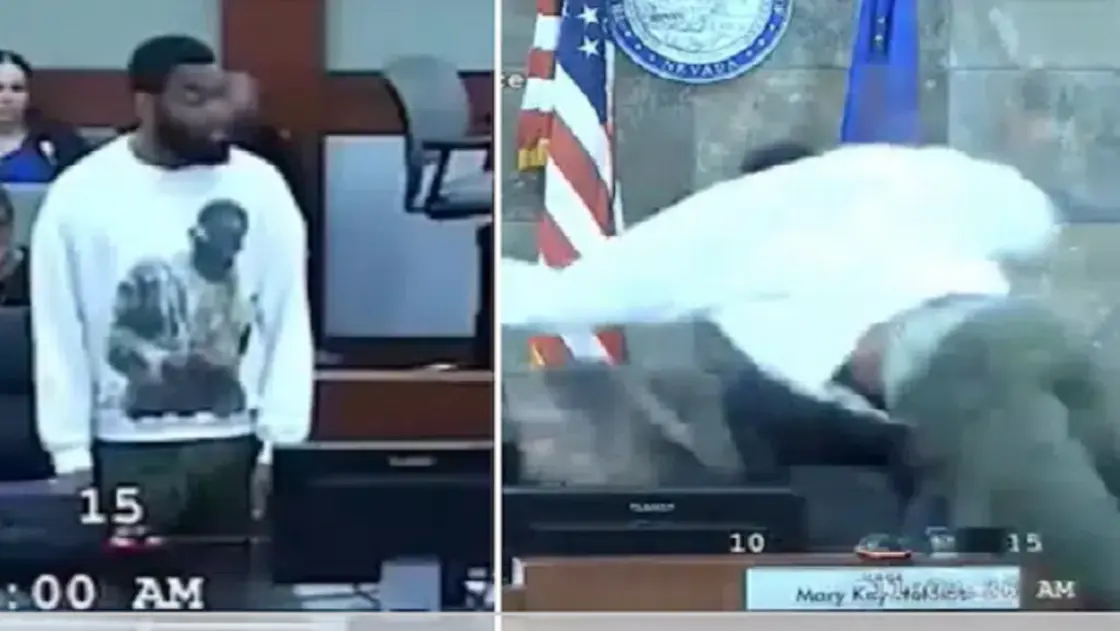 شاهد/ داخل المحكمة.. متهم يقفز على القاضية وينهال عليها ضربا