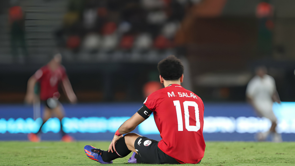 ليفربول يطالب صلاح بمغادرة المنتخب المصري