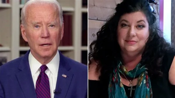 مساعدة بايدن السابقة تُفاجئ الأمريكيين من قلب موسكو