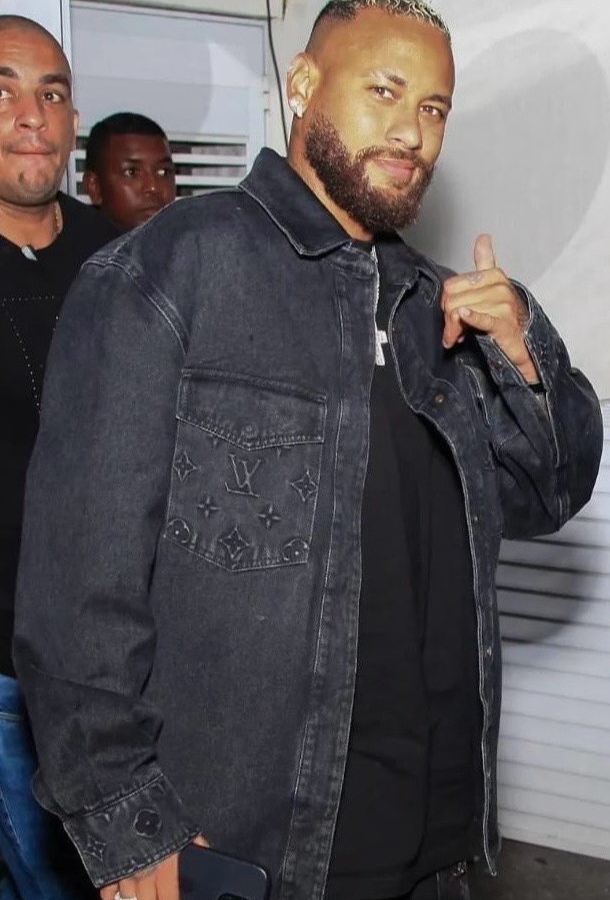 نيمار يثير الجدل بعد ظهوره بوزن زائد (صور)