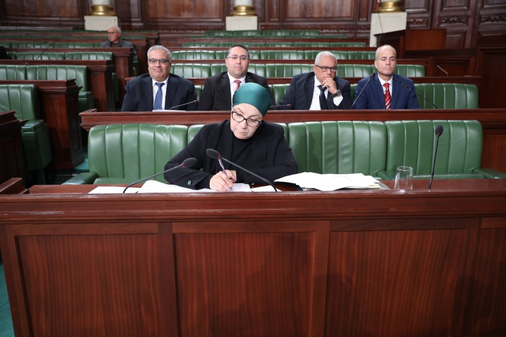 وزيرة العدل ..لجنة الصلح ما تخدمش تحت التراكن.. لا بيع ولا شراء