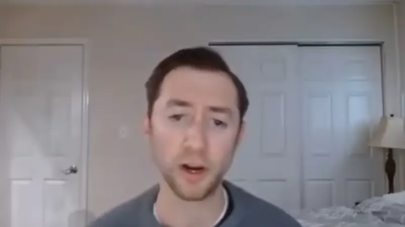 يقطع رأس والده انتقاما من بايدن وسياساته
