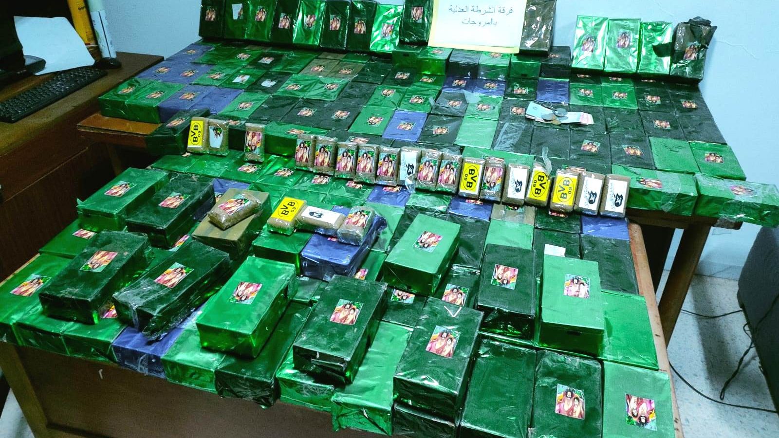 الداخلية تكشف عن احباط عملية نقل كميات كبيرة من “الزطلة” الداخلية تكشف عن احباط عملية نقل كميات كبيرة من “الزطلة”