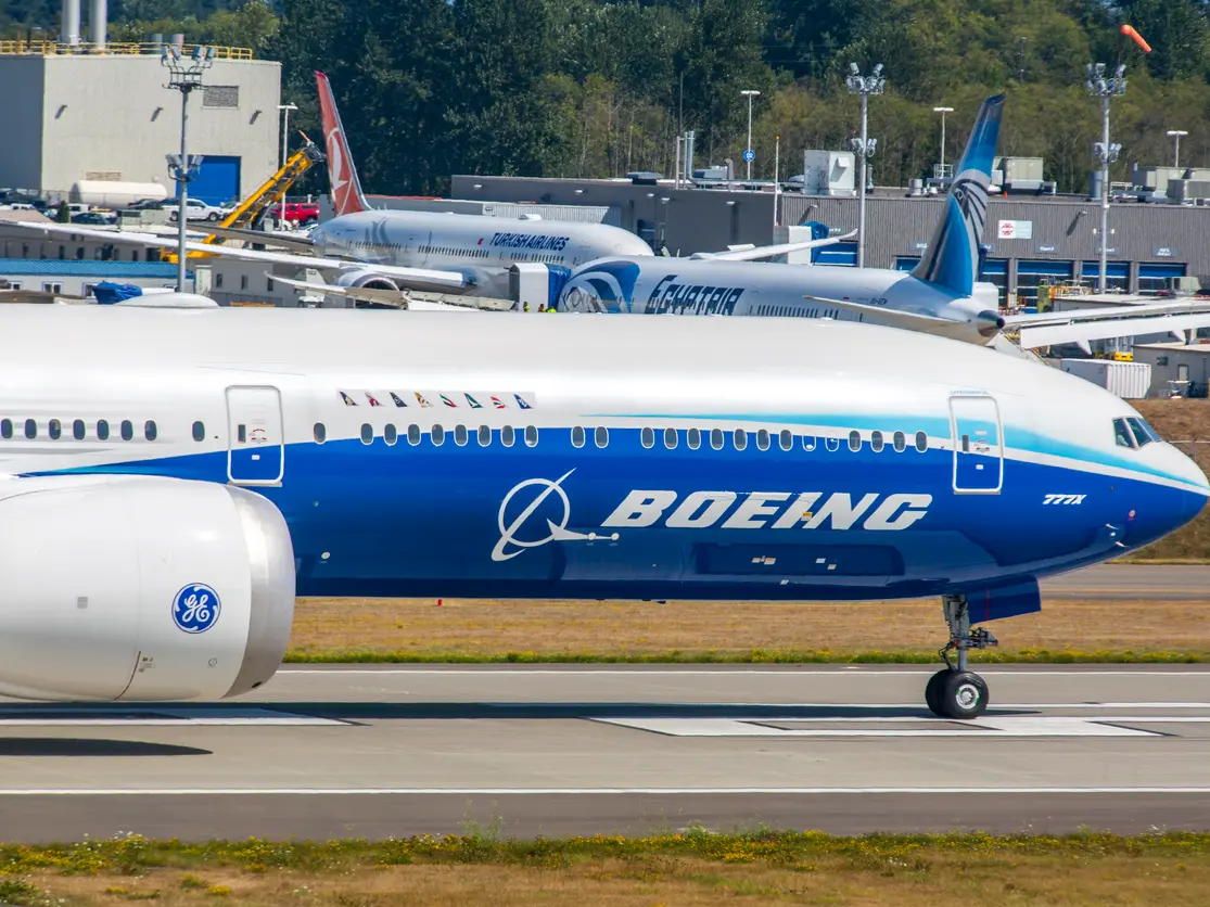 بوينغ مجددا.. موظف يفضح ملف الهياكل المثقوبة!