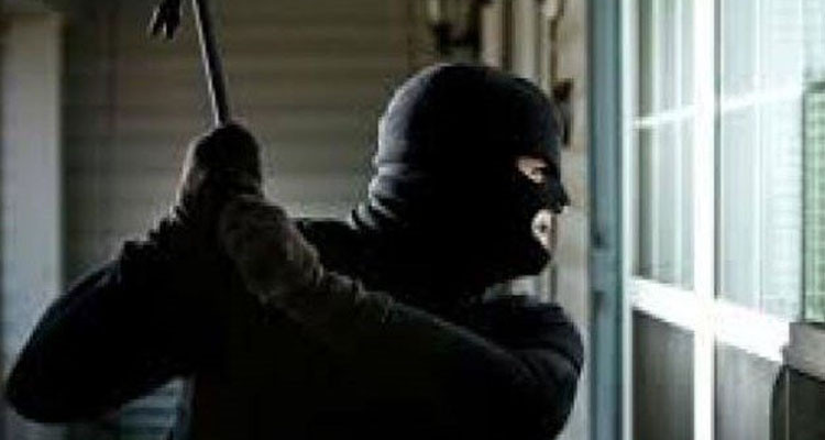 تركيا/ مسلّح يقتحم مقر شركة “داعمة لإسرائيل” ويحتجز رهائن! تركيا/ مسلّح يقتحم مقر شركة “داعمة لإسرائيل” ويحتجز رهائن!