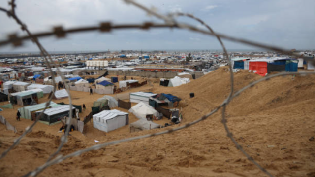 بها 1.5 مليون نازح.. نتنياهو مُصر على اجتياح “المعقل الأخير لحــ.ماس”!