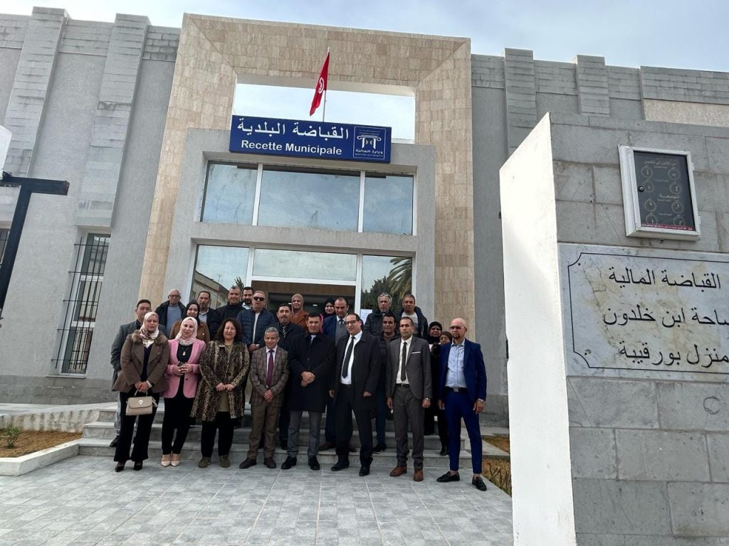 تعرضت للنهب والحرق سنة 2011.. اعادة فتح قباضة منزل بورقيبة