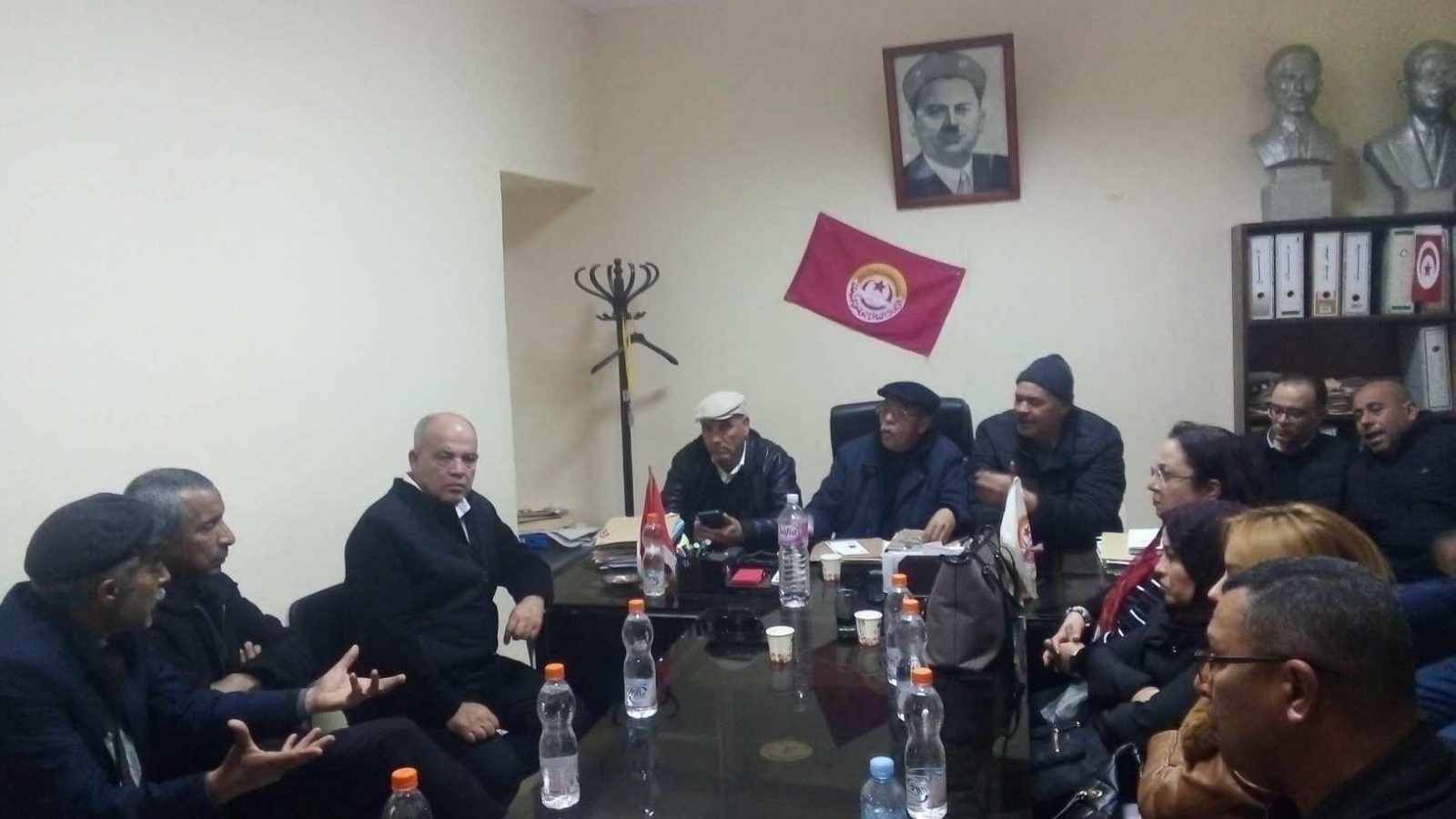 بعد تمديد الاحتفاظ بكاتب عام اتحاد الشغل بالقصرين.. اجتماع عاجل للمكتب التنفيذي (تصريح لـ”تونس الان”) بعد تمديد الاحتفاظ بكاتب عام اتحاد الشغل بالقصرين.. اجتماع عاجل للمكتب التنفيذي (تصريح لـ”تونس الان”)