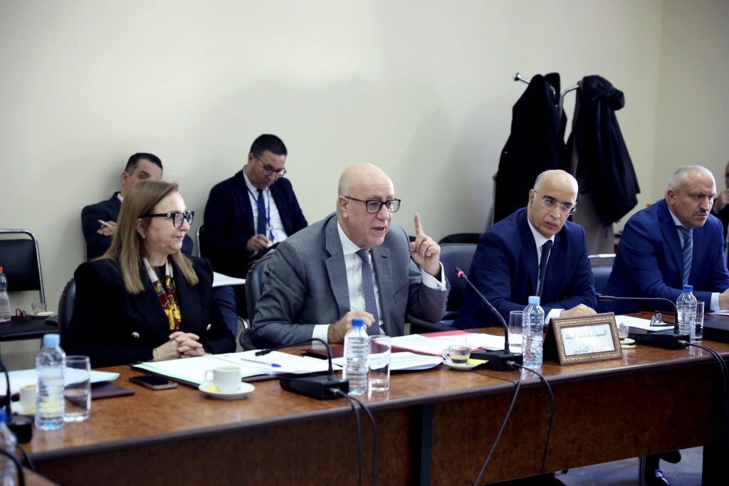 محافظ البنك المركزي.. الوضعية صعبة ويجب البحث عن حلول عاجلة لجلب العملة