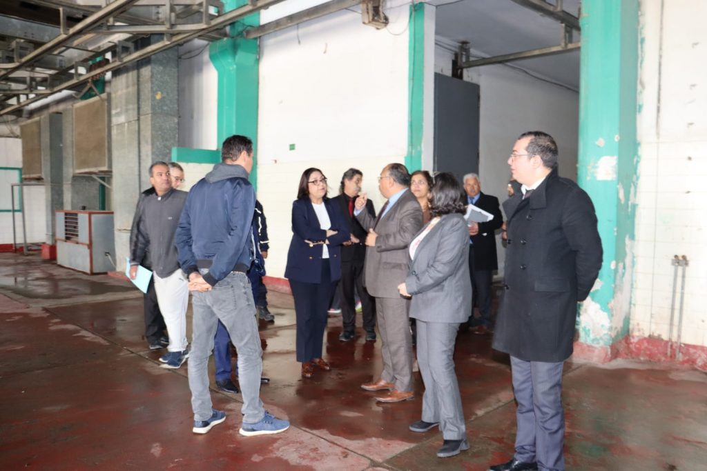 وزيرة التجارة تدعو لاتّخاذ كلّ التدابير لانقاذ شركة اللحوم