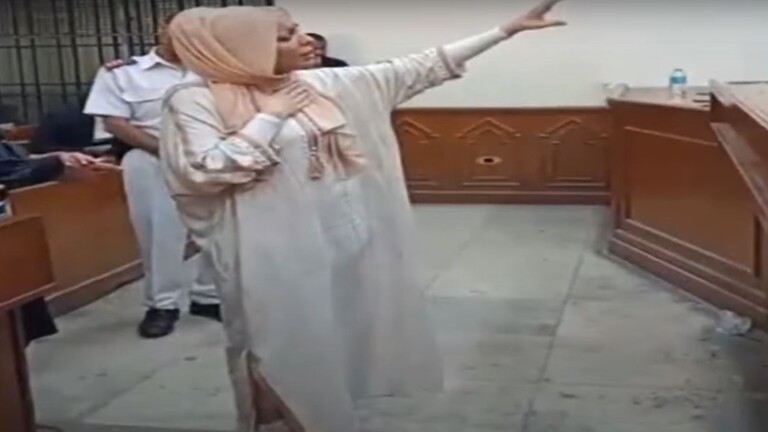 أنا مريم العذراء .. فيديو لمحاكمة مضيفة طيران تونسية ارتكبت جريمة مروعة