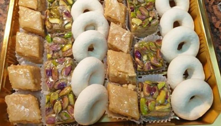 اسعار الحلويات.. من 9 دنانير الى 75 دينارا