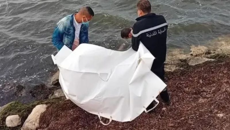 البحر يلفظ جثثا بسواحل المهدية
