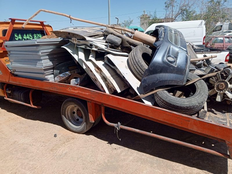 الحرس تفكيك شبكات تهريب سيارات