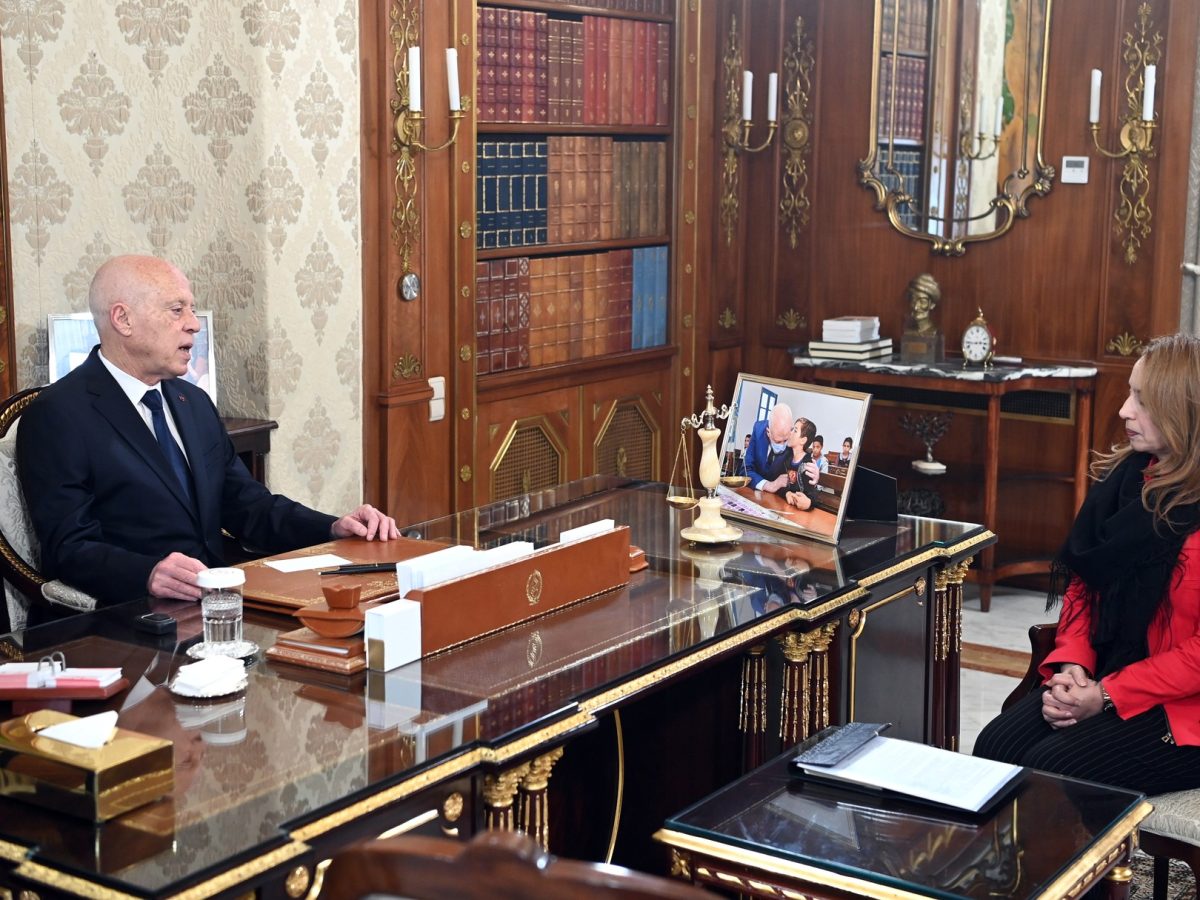 الرئيس يدعو للقطع مع الإقتصاد الريعي ووضع مخططات عادلة للتنمية