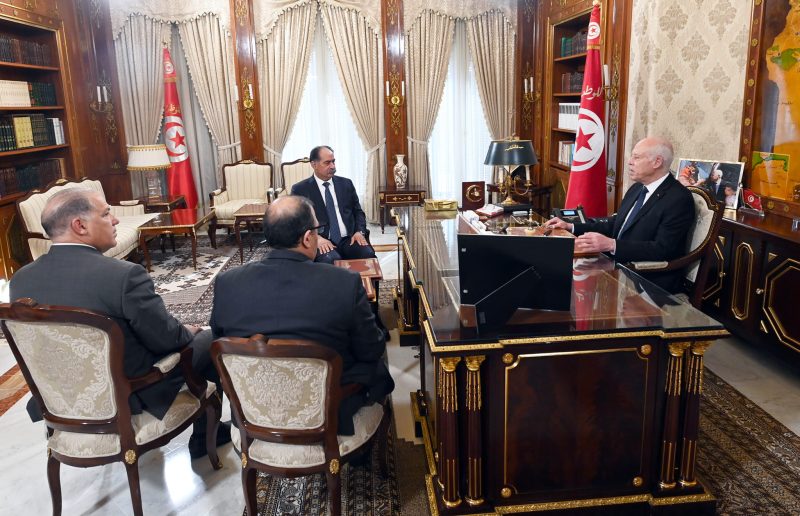 الرئيس... شبكات تنسق في ما بينها لتفكيك الدولة وتأجيج الأوضاع