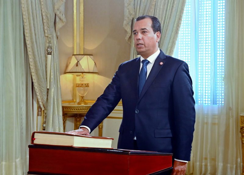 رئيس الجمهورية يسلم أوراق اعتماد سفير تونس بإندونيسيا