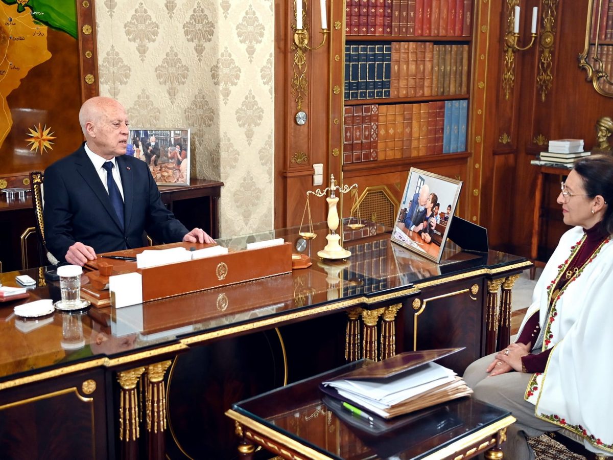 في لقائه برئيسة لجنة الصلح الجزائي.. الرئيس يطلع على ملفات فساد