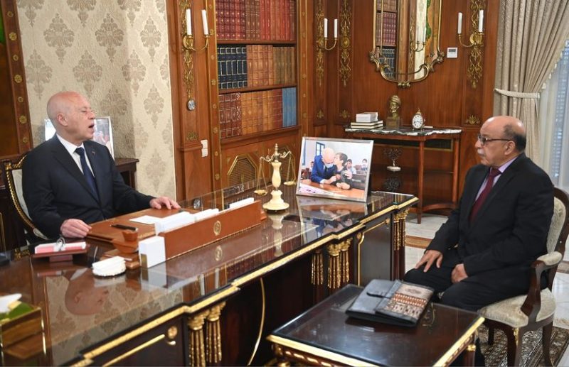 قيس سعيد يدعو لتنقيح مجلة الشغل