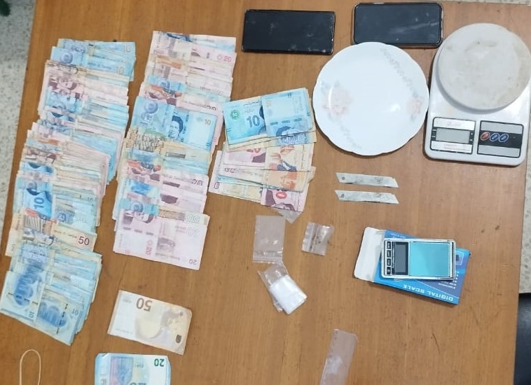 مساكن/ حجز كمية من مخدر “الزطلة” والإحتفاظ بشخصين