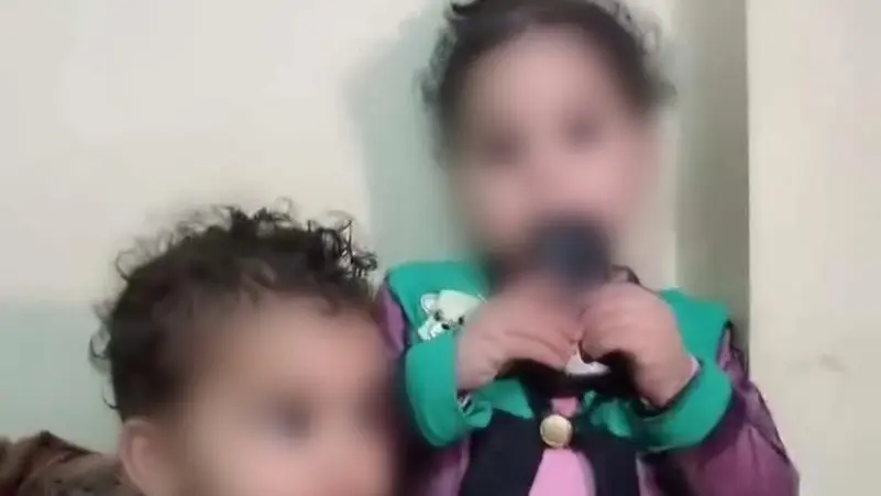 مصر.. اب يحبس طفليه دون طعام لـ3 أيام والأمن يتدخل
