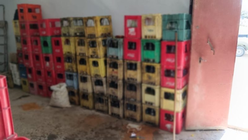 منزل تميم... حجز مواد غذائية مدعمة