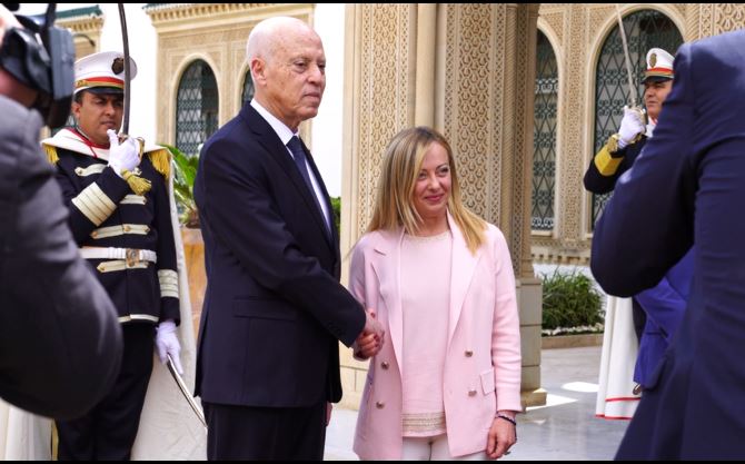 وكالة نوفا: بدء المحادثات بين سعيد وميلوني