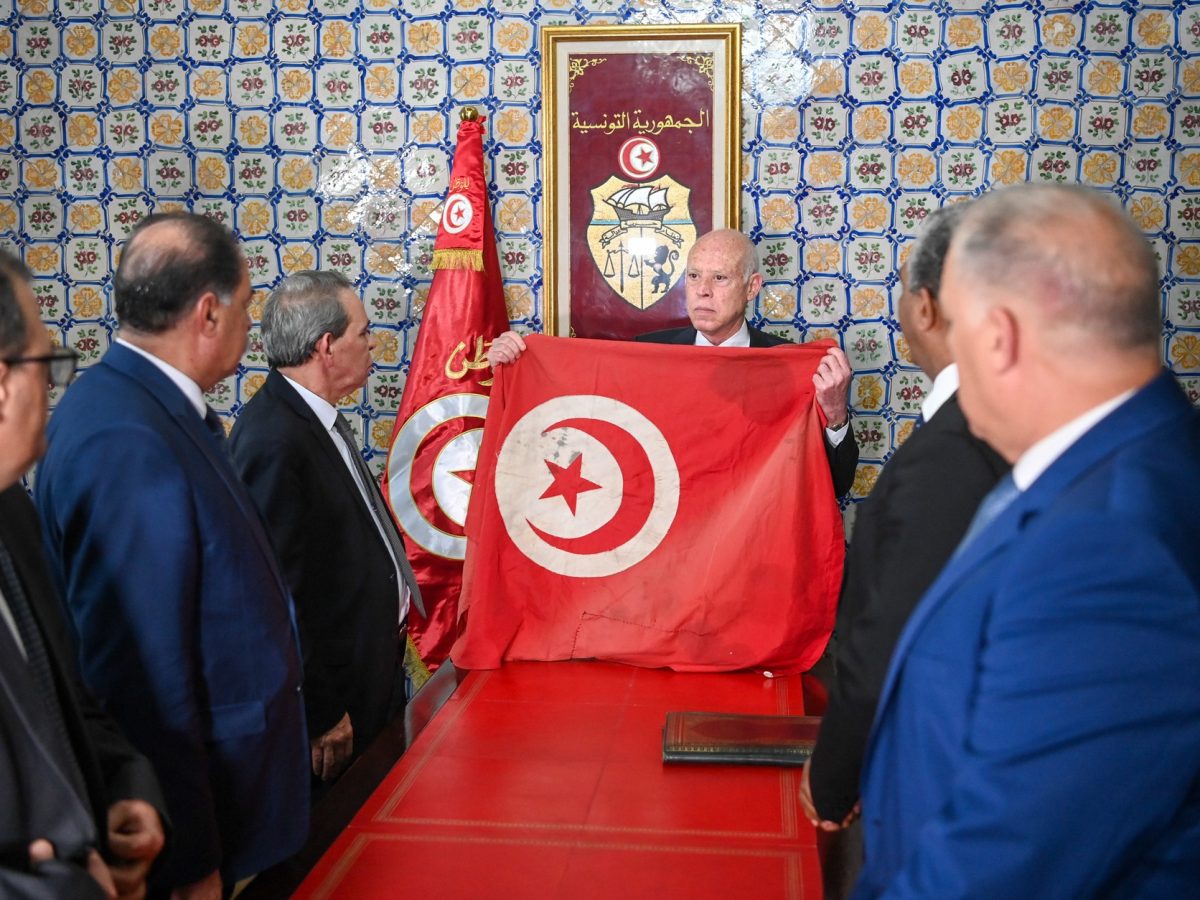 بتعليمات من الرئيس/ حلّ مكتب جامعة السباحة واقالة م.ع وكالة مكافحة المنشطات