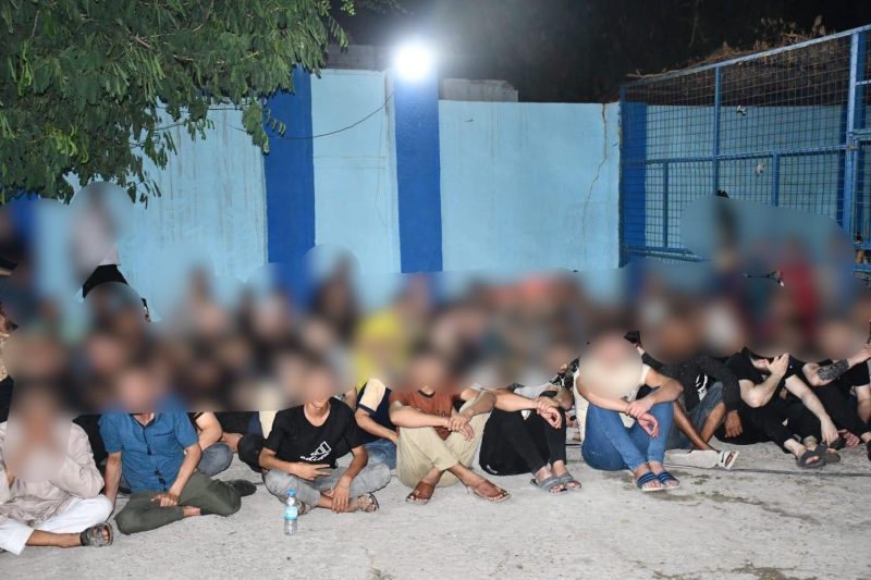 بينهم أجنبيات متهمات بالدعارة والتسول.. الشرطة العراقية تعتقل 168 شخصا