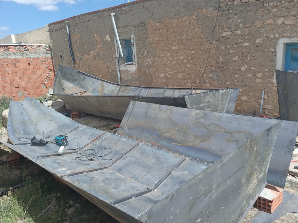 جبنيانة/ الكشف عن ورشة لصناعة القوارب وايقاف 3 اشخاص