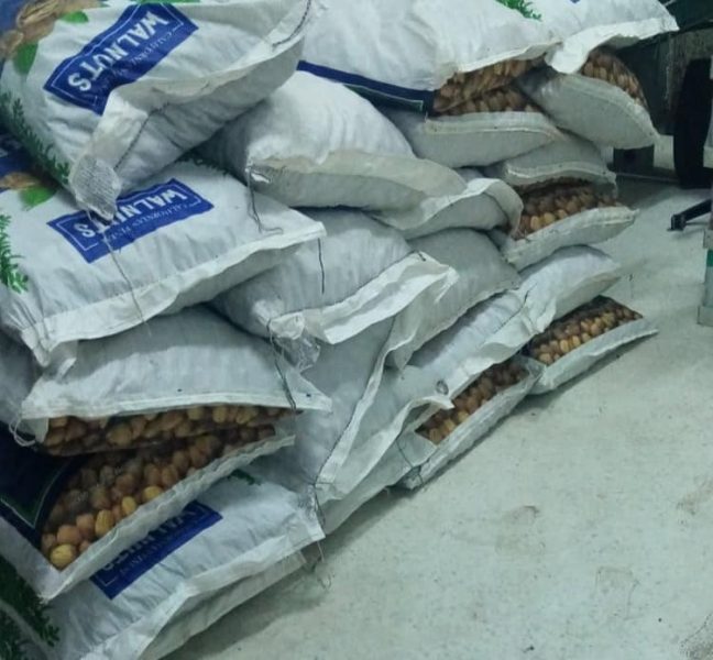 حجز بضاعة فاقت قيمتها الجملية 300 ألف دينار