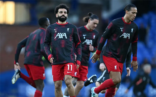 رباعية السيتي تقتل آمال ليفربول في المنافسة على الدوري