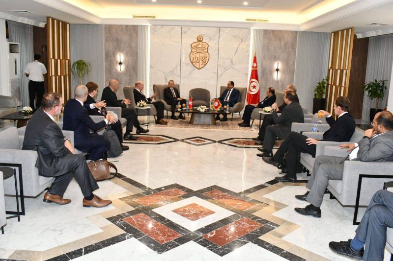 وزير الدّاخلية يستقبل المستشار الفيدرالي السويسري المكلف بالعدل والشرطة