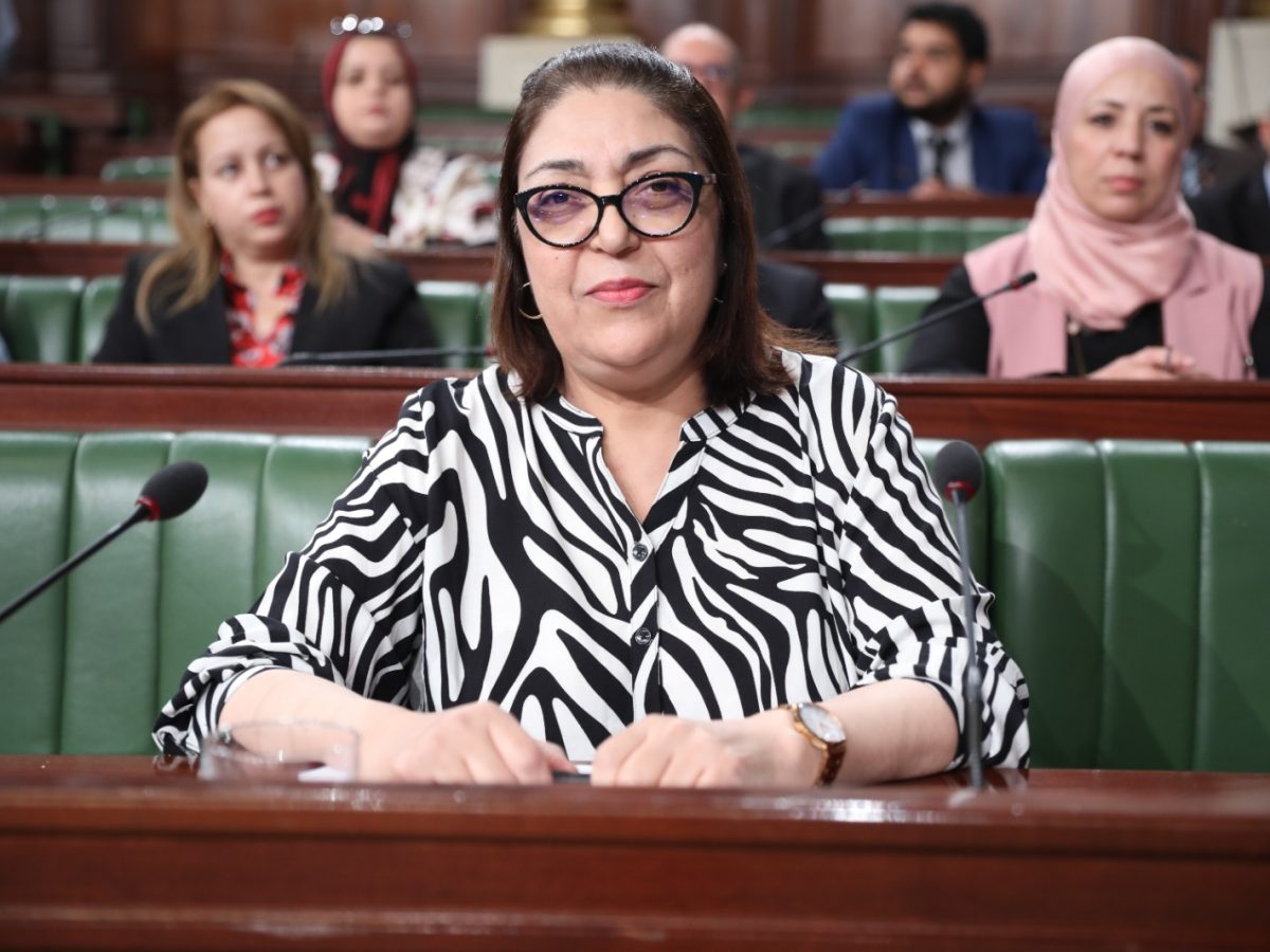 وزيرة التجارة: سيتم اصدار امر لتحييد غرف الصناعة والتجارة