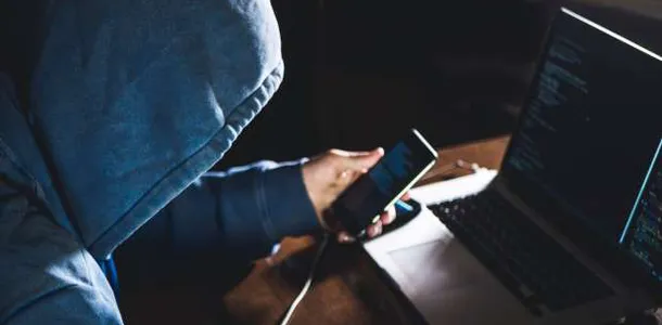 خطوات لحماية هاتفك من الاختراقات السرية