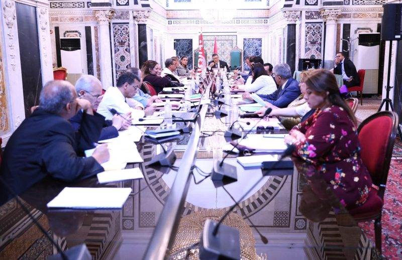 لماذا قدّم مكتب البرلمان اجتماعه