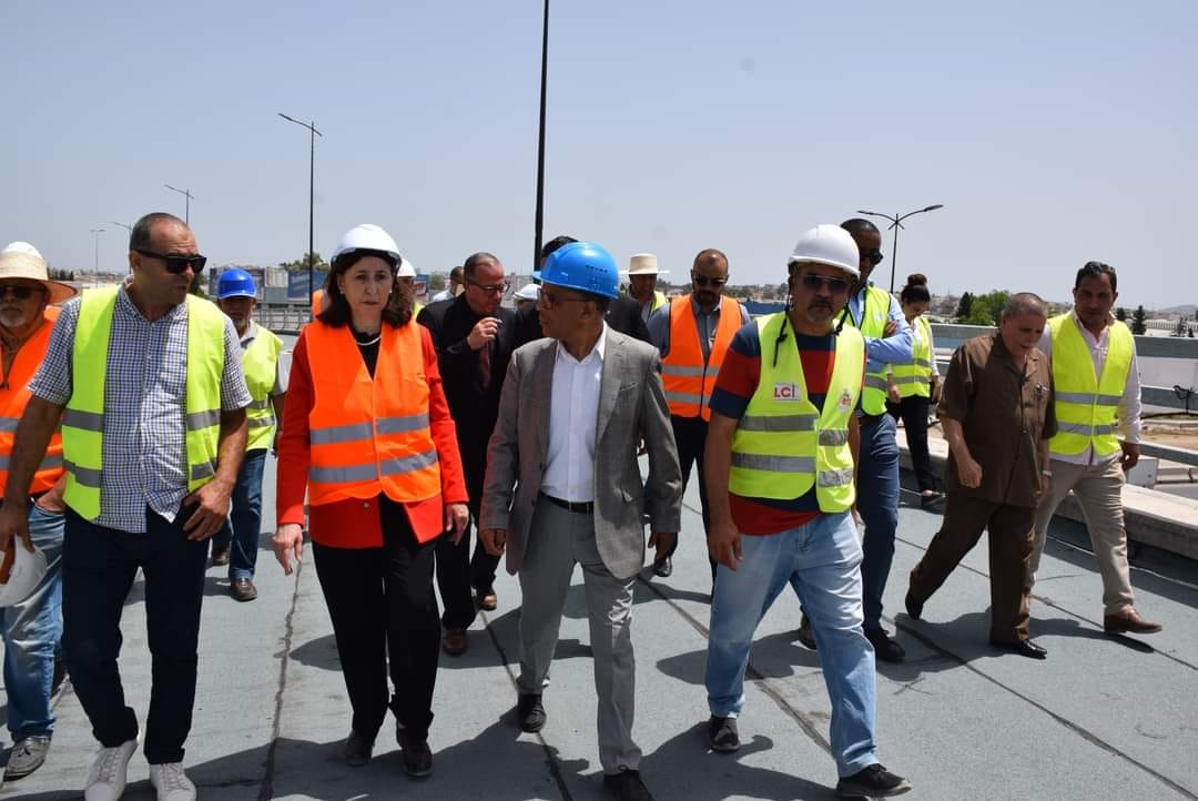 وزيرة التجهيز: نعمل على ربط شرق البلاد بغربه