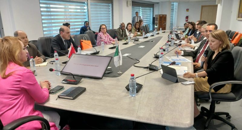 وفد رفيع من البنك الافريقي يطلع على مشاريع في تونس