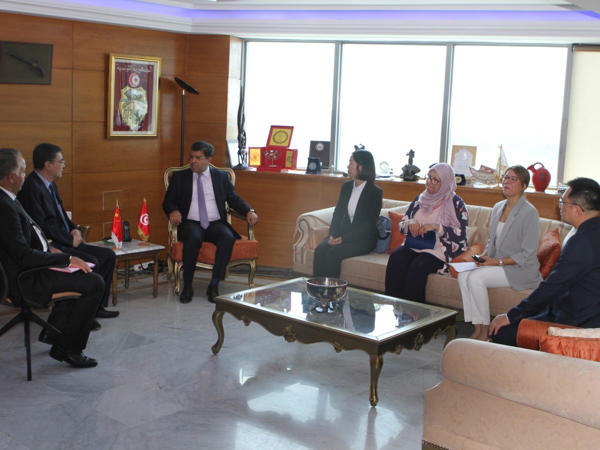 الجمارك الصينية تعاين تجربة “المتعامل الاقتصادي” بتونس